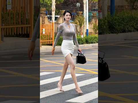 Beautiful Chinese Girl | Street Aesthetic https://op.opparadise.com/data/apms/video/youtube/2L3Vtxer6A8.jpg Beautiful Chinese Girl | Street Aesthetic