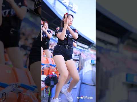" 역시 막내는 귀여움이지! " 250824 이서윤 치어리더 피리아웃송직캠