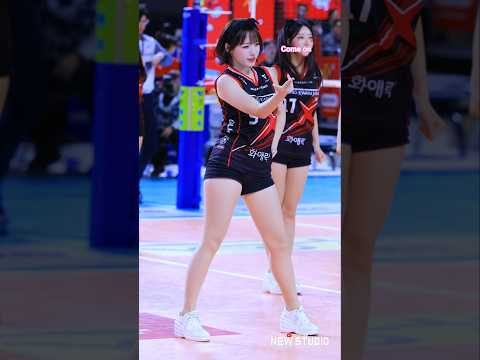 " 나는 하지원 못끊겠다 탈덕 불가능 " 251112 하지원치어리더 직캠