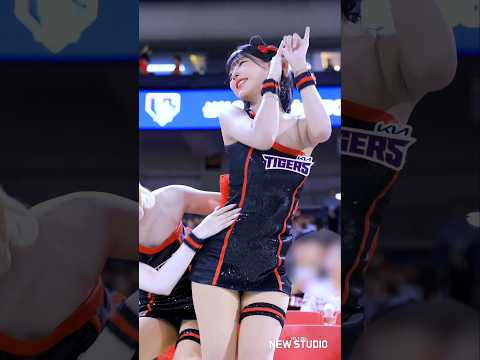 " ㅋㅋㅋ 장난끼 한가득 피리 아웃송 직캠 " 250916 천소윤 치어리더 직캠