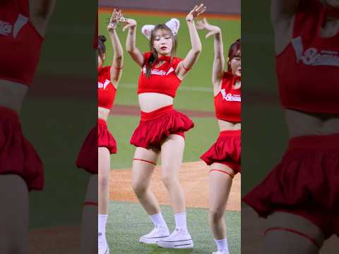 " 다혜 언니 뒤에서 꿋꿋하게 !! 안무소화하기!! " 250906 권희원 치어리더 직캠