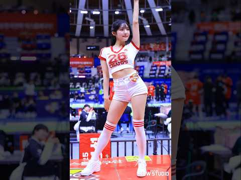 " 미모가 갈수록 이뻐지고 있다는!! " 251029 고가빈 치어리더 직캠