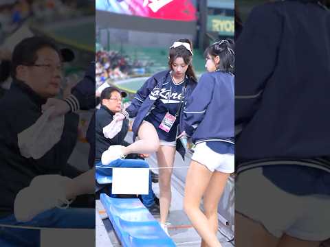 도쿄돔 외야 응원 구역 입장하는 이주은(Lee Ju-Eun[李珠珢])치어리더