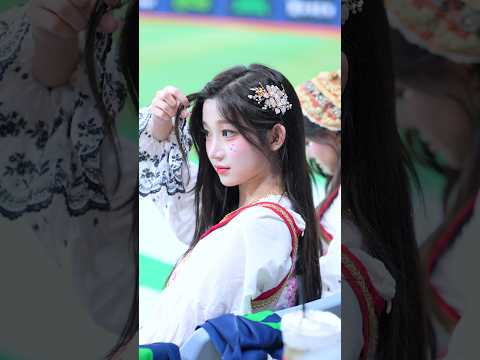 설현 느낌!! 머리정리하는 이주은(Lee Ju-Eun[李珠珢])치어리더